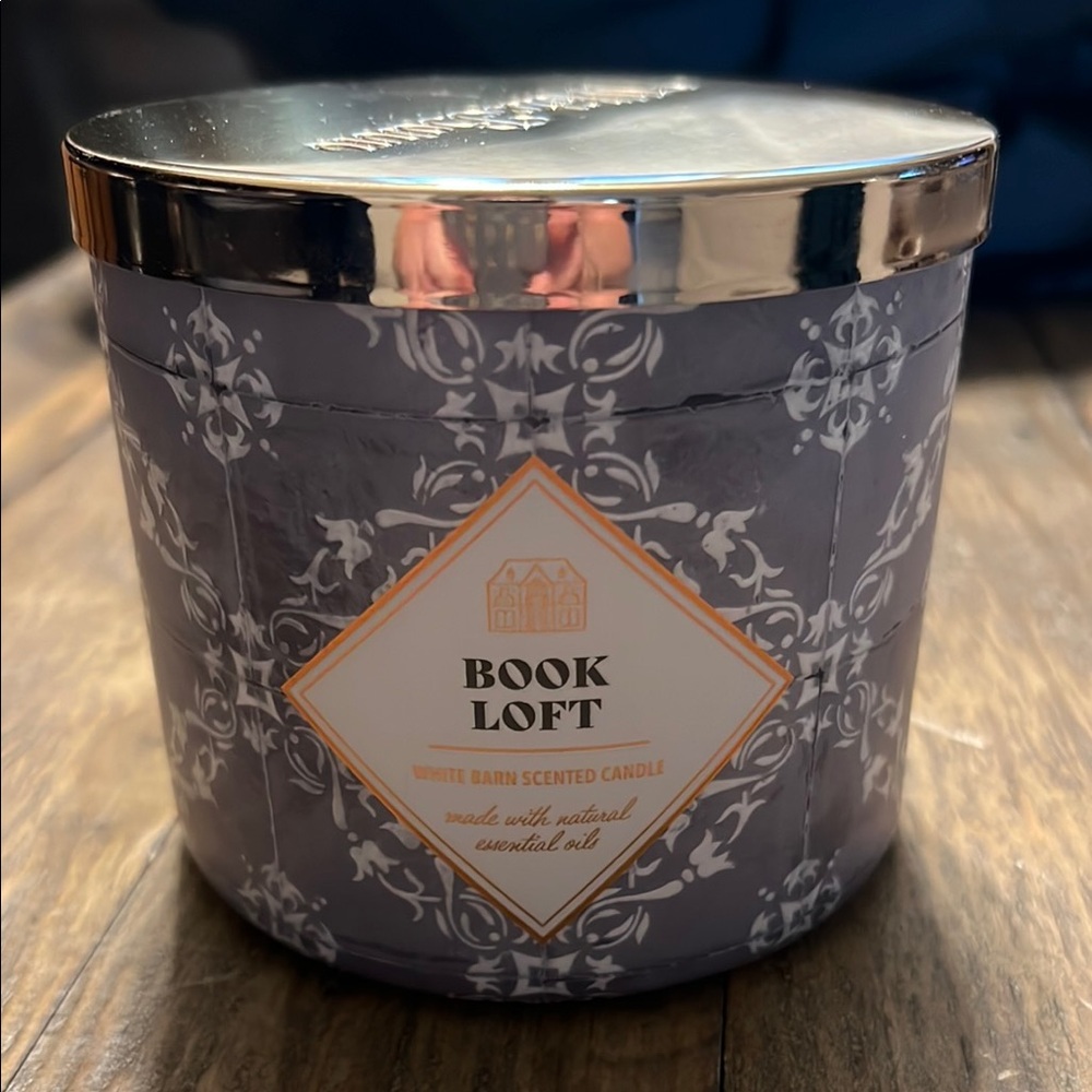 White Barn Book Loft Scented Candle